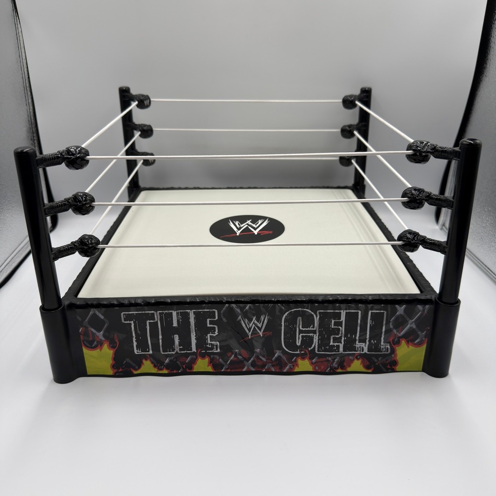 WWE The Cell Wrestling Ring Mattel 2010 Action Figure Playset P9600 Black White